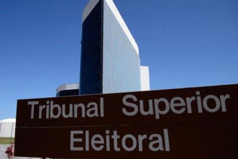 TSE aprova restrições para uso de IA nas eleições de outubro